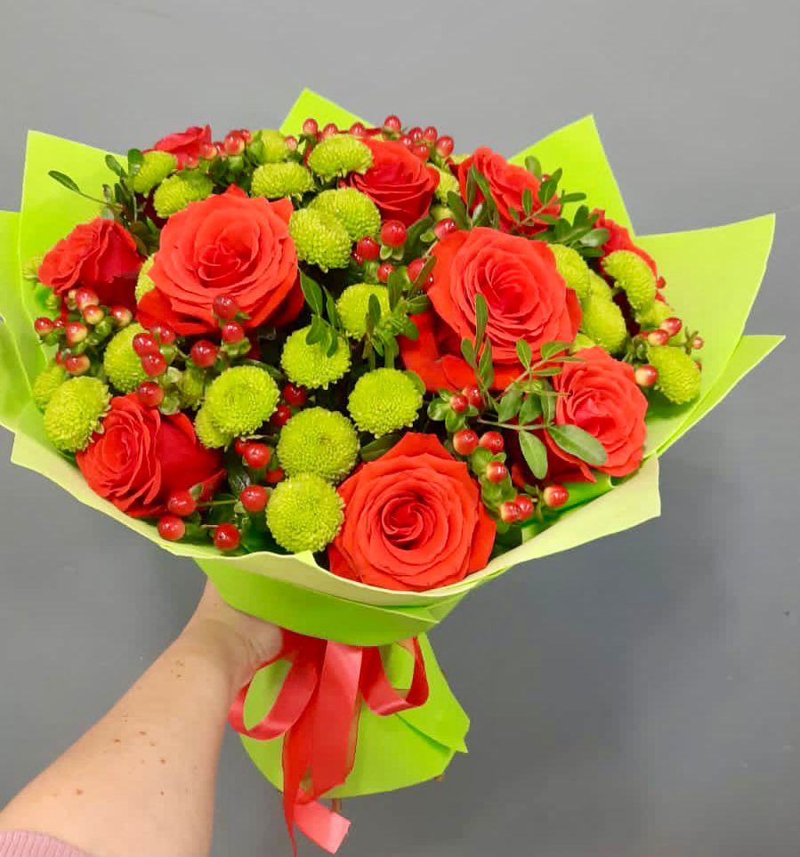 Букет признание в Краснотурьинске Букет цветов из: Хризантемы и Розы в Краснотурьинске