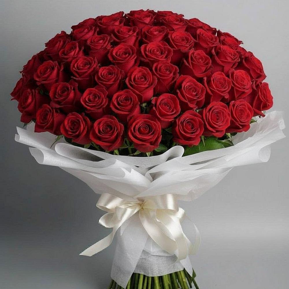 Букет 101 Красная роза Блэк Мэджик в Краснотурьинске