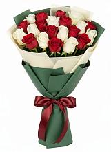Букет Микс из красных и белых роз #REPLACE_PRED# Краснотурьинске