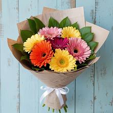 Букет яркий день в Краснотурьинске Букет цветов из:  Герберы в Краснотурьинске