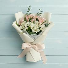 Букет Утренний поцелуй в Краснотурьинске Букет цветов из:  Альстромерии в Краснотурьинске
