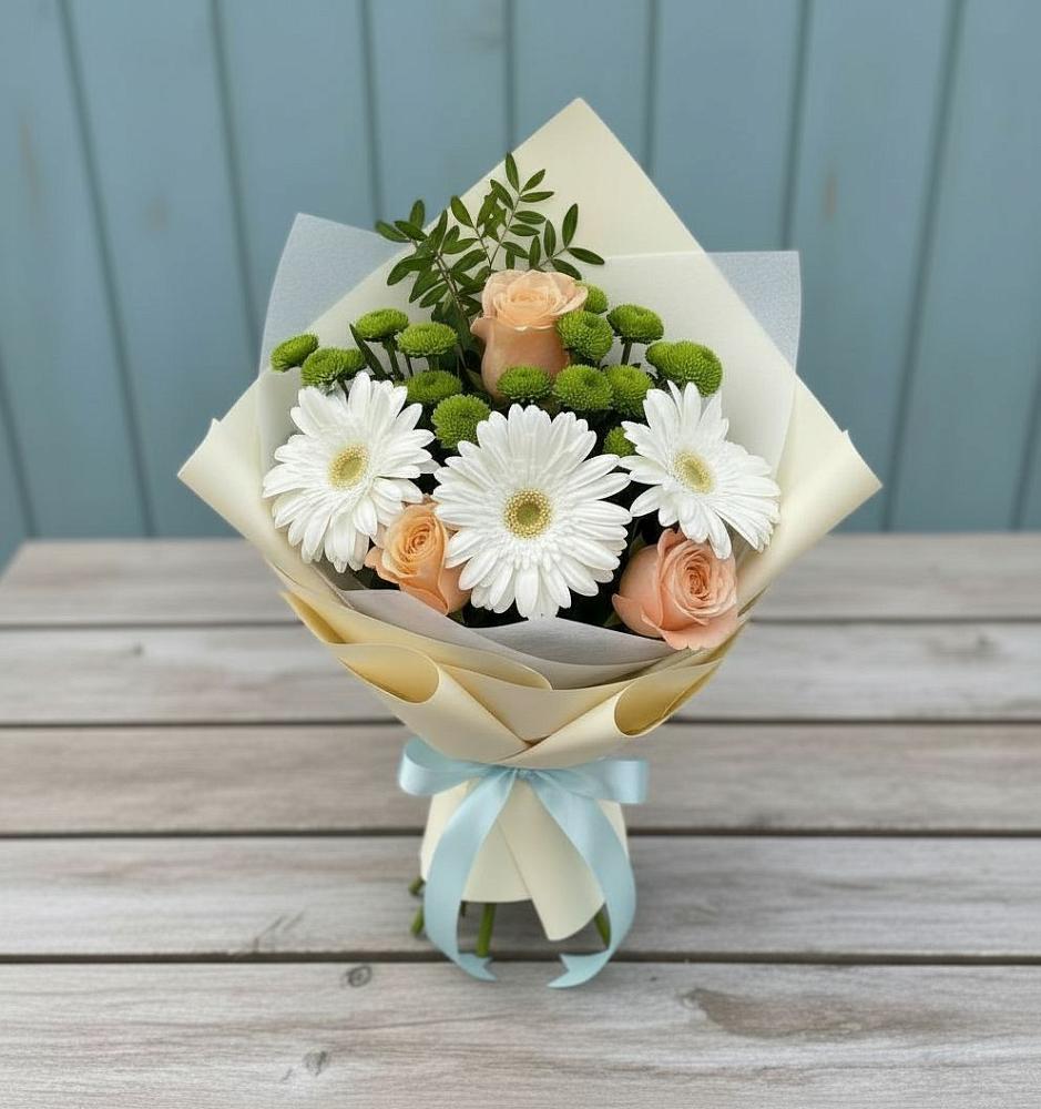 Букет герберы и розы в Краснотурьинске Букет цветов из: Герберы, Розы и Хризантемы в Краснотурьинске