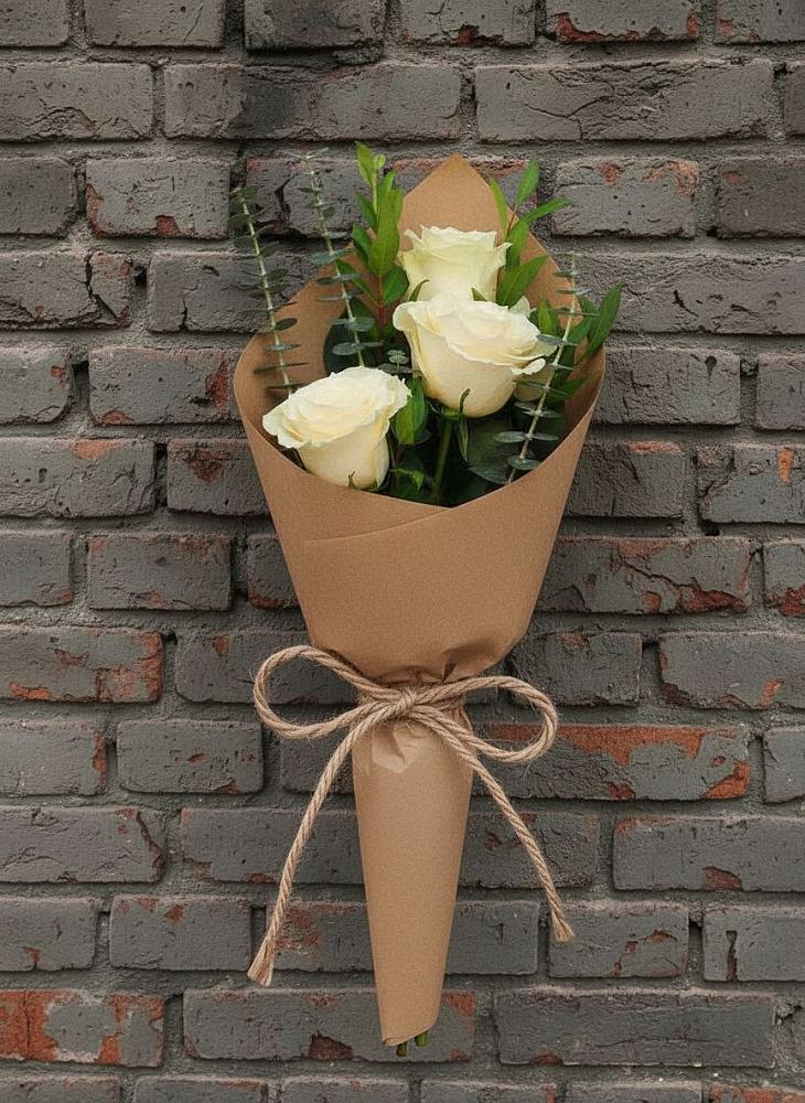 Букет из 3 роз в Краснотурьинске Букет цветов из: Розы в Краснотурьинске