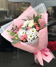 Букет цветов из:  Розы, Лизиантусы и Хризантемы в Краснотурьинске