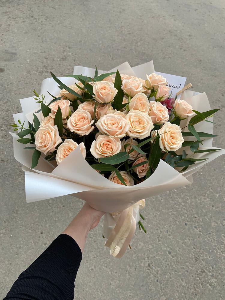 Кремовые розы Латте в Краснотурьинске Букет Кремовые розы Латте в Краснотурьинске