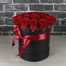 Цветочная композиция из Розы в шляпной коробке #REPLACE_PRED# Краснотурьинске