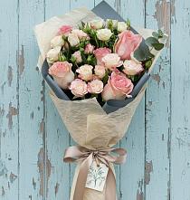 Букет нежный и розовый в Краснотурьинске Букет цветов из:  Розы в Краснотурьинске